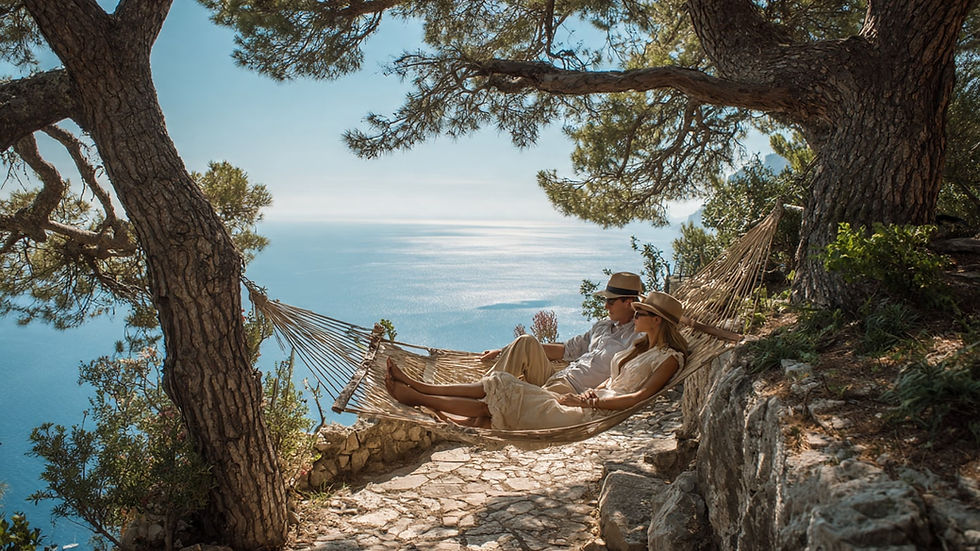 Lune de miel : Quelle adresse secrète de la Côte d'Azur transformera votre amour en conte de fées ? •