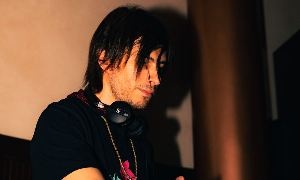 -_LogoMark Only (White).png