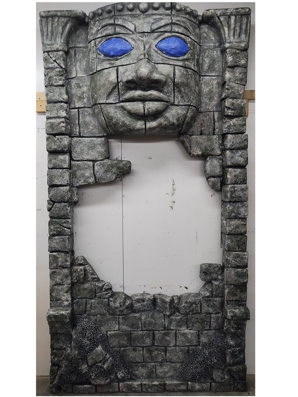 Skull wall in painting