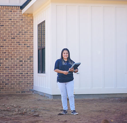 Chely alone_edited.jpg