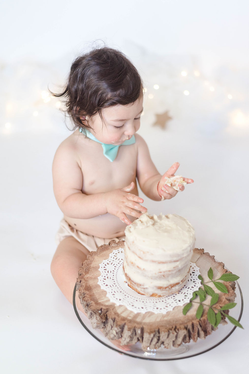 Preparing for a cake smash
