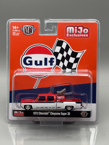 M2 Machines 1:64 1973 Chevrolet Cheyenne Super 30 GULF Racing