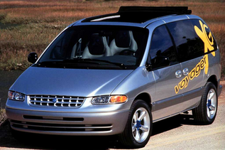 1999 Plymouth Voyager XG