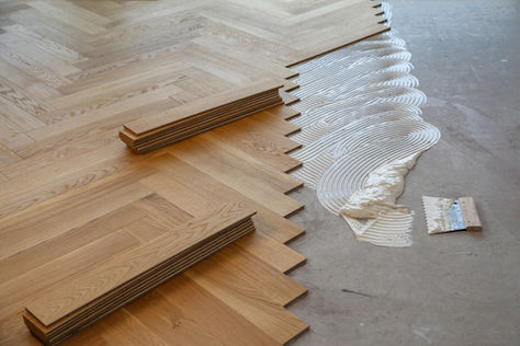 Come scegliere il pavimento giusto: Una guida dettagliata su Parquet, Simil Parquet, LVT e SPC
