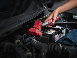 Batteria auto: segnali che indicano quando è il momento di sostituirla