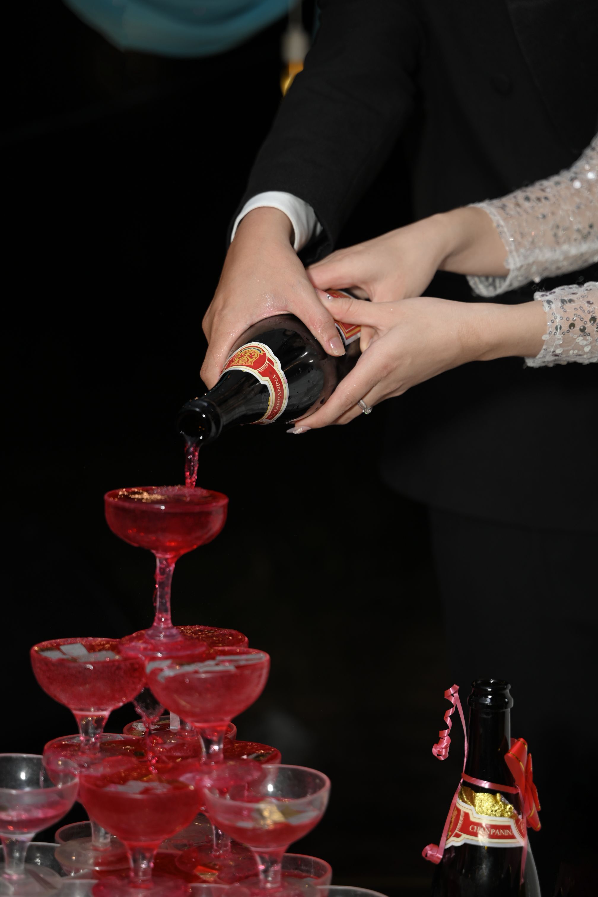 Tour de champagne lors d une soirée de gala organisée par Dionysos Events