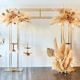 Wedding Backdrop Ideas Boho Chic Pampas