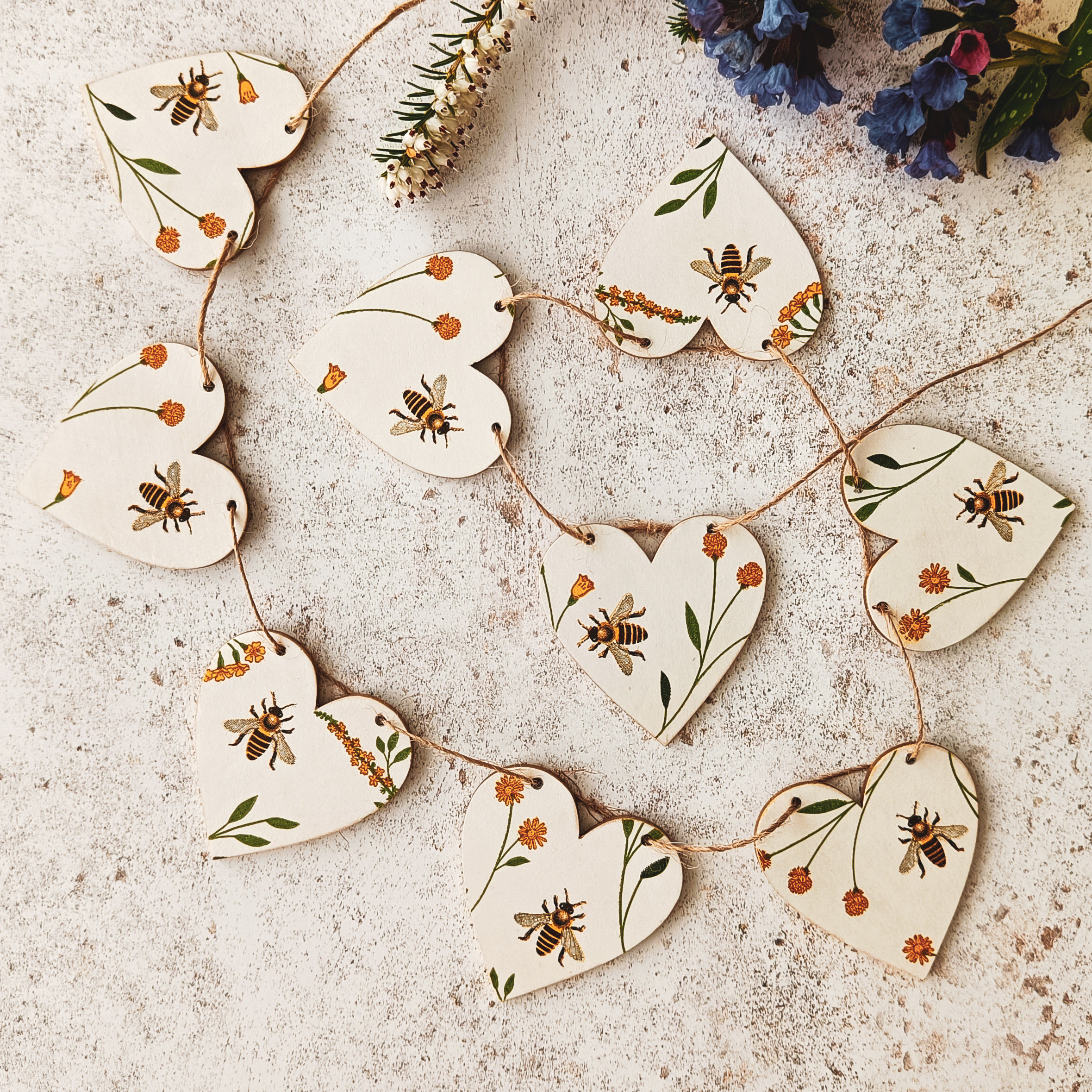 Small Wooden Heart Bee & Yellow Flower Bunting