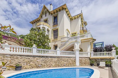 (REF 0137ES) SPECTACULAR MODERNIST MANSION WITH PANORAMIC VIEWS OF BARCELONA