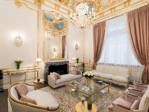 HISTORIC PROPERTY IN PARIS (FRANCE).