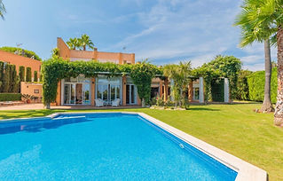 LUXERIOUS 7 BEDROOM VILLA IN LA GAVINA