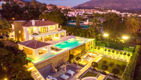 (REF 0582ES) FANTASTIC VILLA IN NUEVA ANDALUCIA NEAR MARBELLA, SPAIN