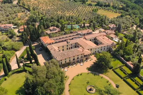 (REF 0038IT) LARGE ESTATE NEAR FLORENCE, ITALY.