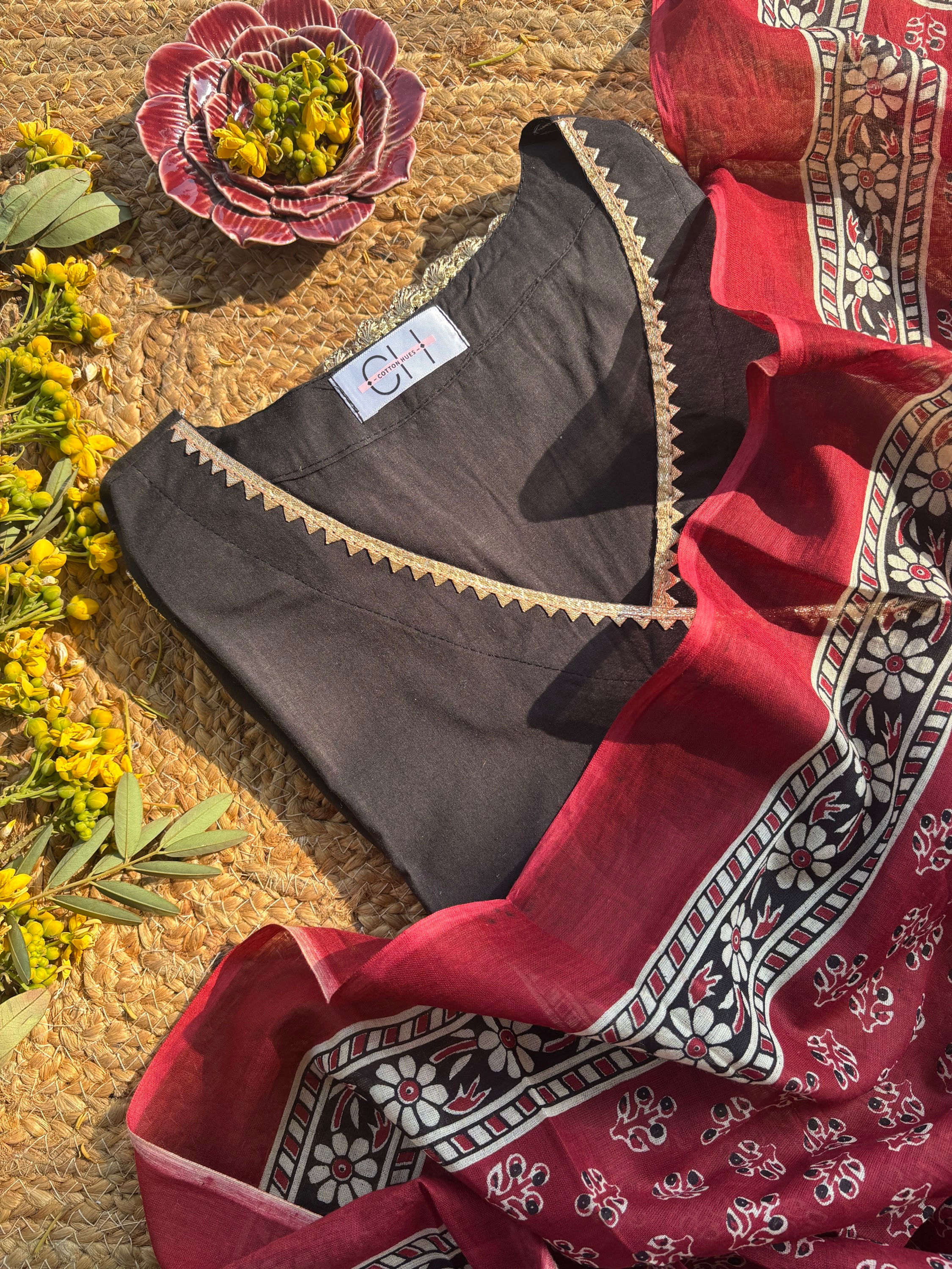 Saadgi -black maroon set