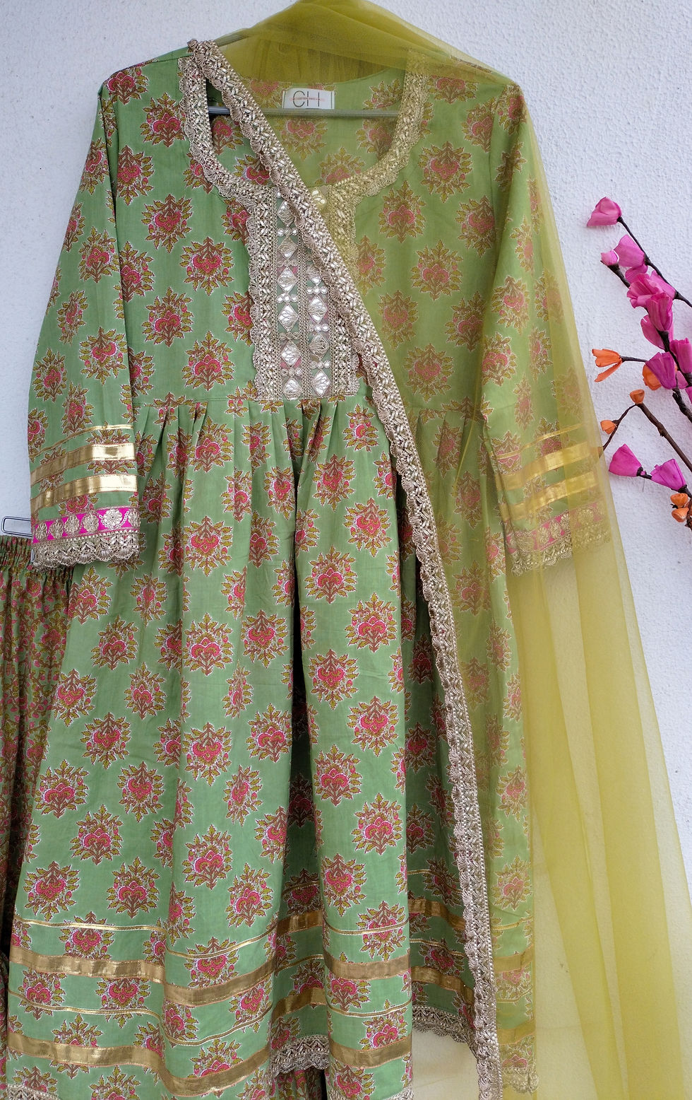 Thumbnail: Pista Suit Set (CH Wedding)