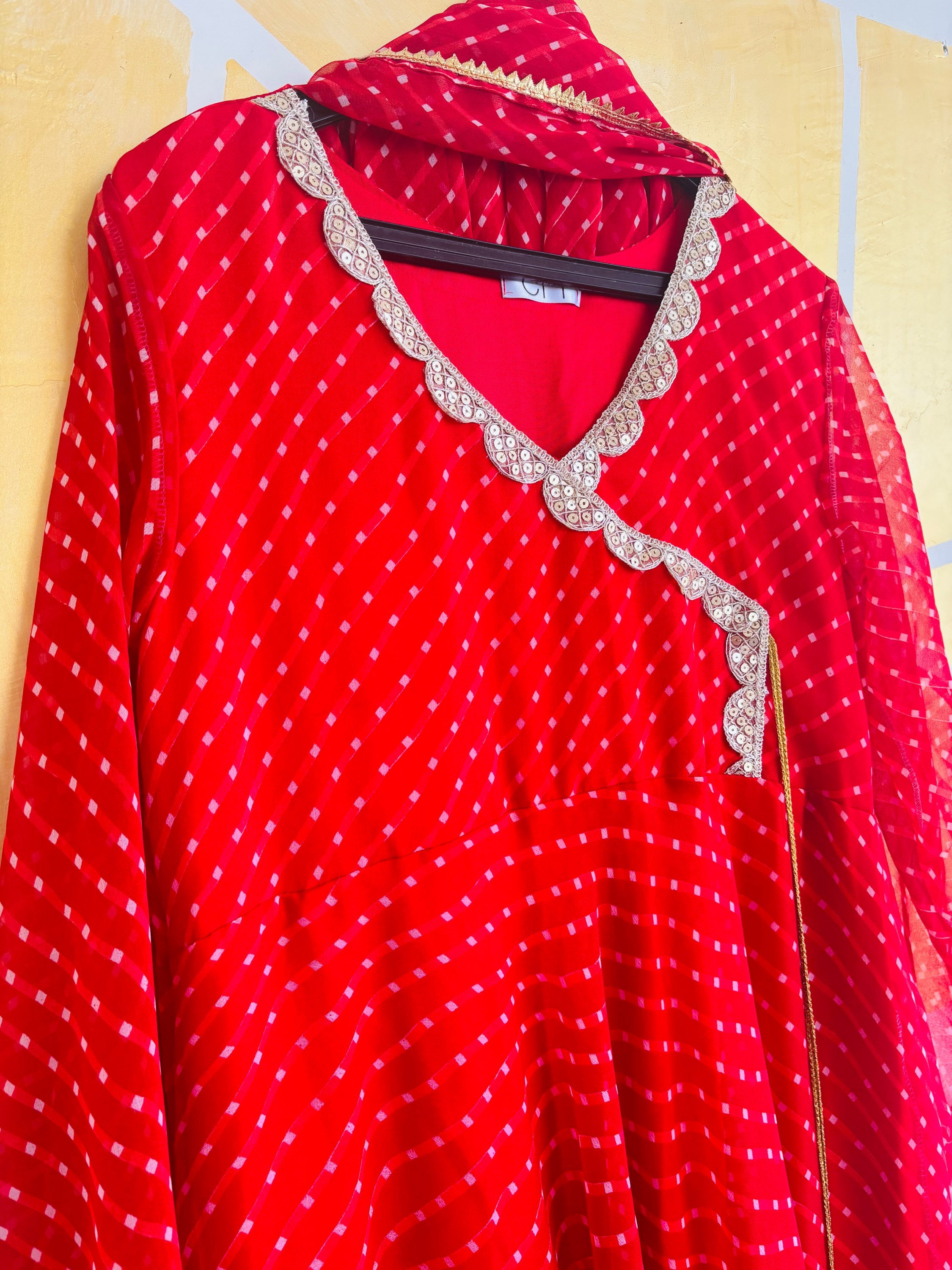 Bandhani - red mothda set