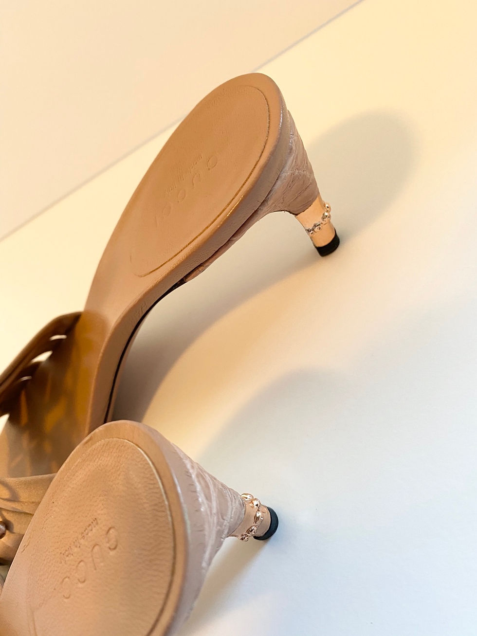 Thumbnail: Gucci Tom Ford 2004 Satin Kitten Slide Nude Pink Bamboo Heel 36.5 C 