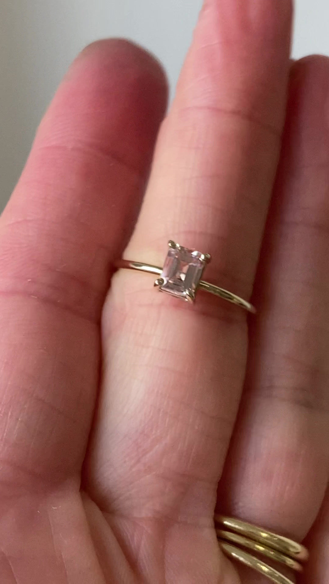 video 9CT GOLD EMERALD CUT MORGANITE RING