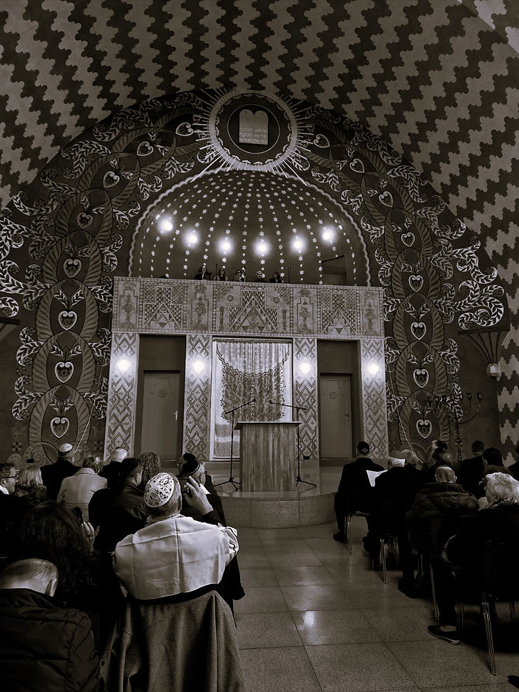 November9_Synagoga TN_sepia.jpg