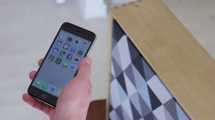 speakarts ist bereit, sobald du es aus der box nimmst. du kannst innerhalb einer minute deine lieblingsmusik abspielen. du benötigst kein zubehör, du musst es einfach nur mit deinem smartphone via bluetooth verbinden und schon kann es losgehen.