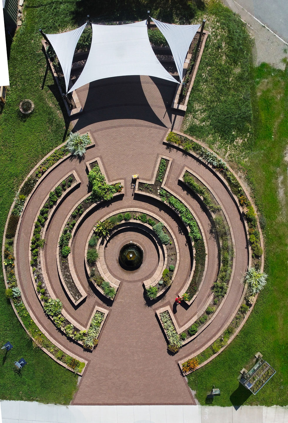 2022, landscaping additions