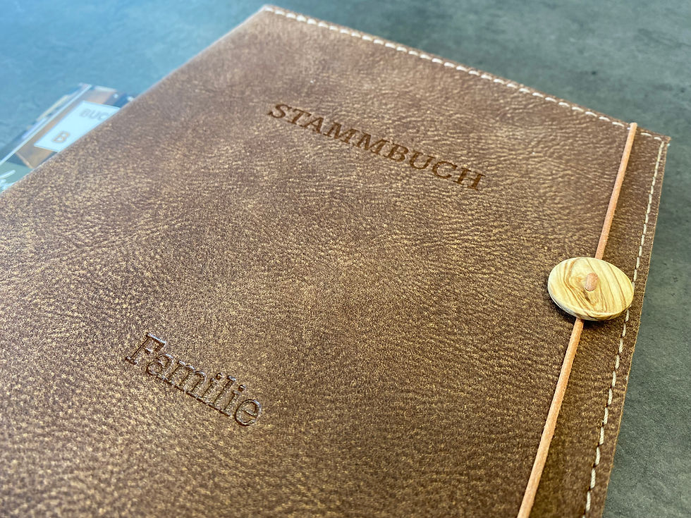 Miniaturbild: Stammbuch, Ledereinband Capreuva