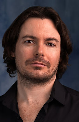 Luke Hunter - Headshot 2_edited.jpg