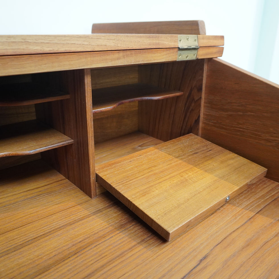 Thumbnail: Standing desk by Andreas Hansen, Denmark, 1960s