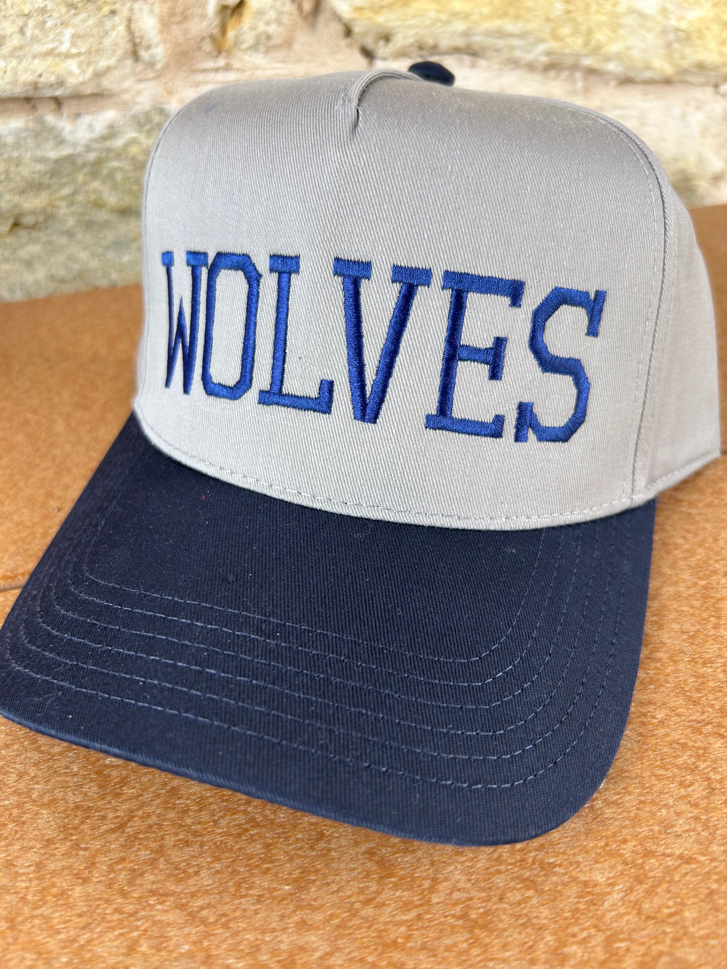 Two-toned Wolves Hat