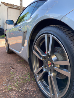 Porsche Cayman polissage