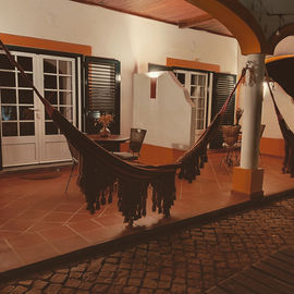Terrace Rosa e Amarelo.