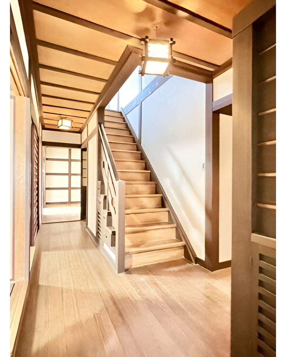 5LDK House in Kaizuka City, Osaka stairway
