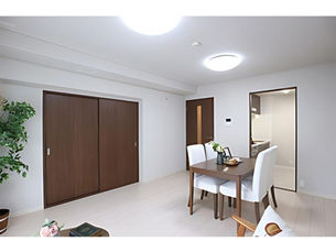 Unleash City Convenience in this Fully Renovated 3LDK Condo in Yamada, Suita City!