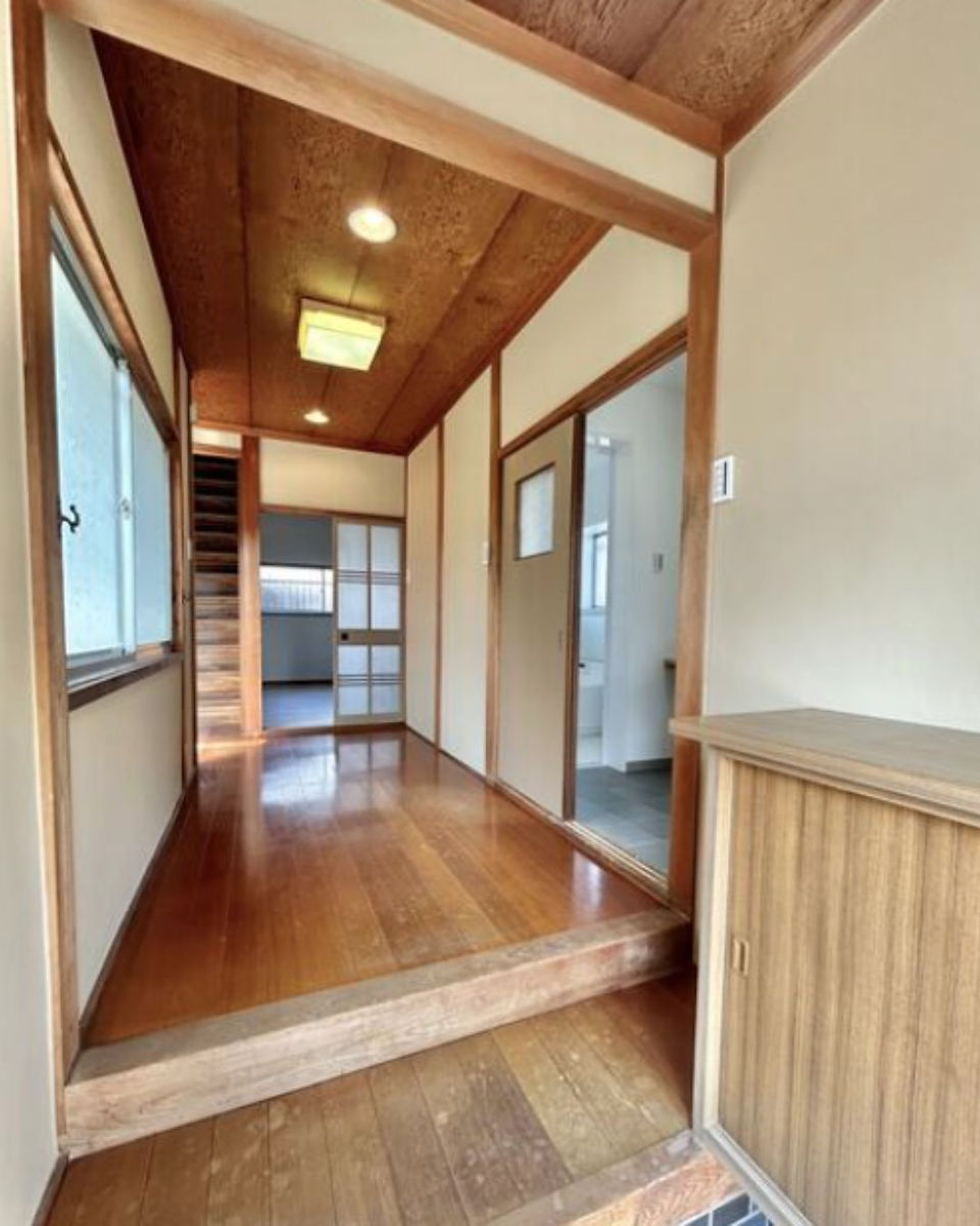 5DK House in Tenri City, Nara entrance