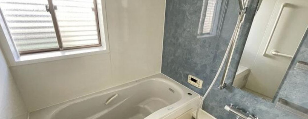 5LDK House in Sennan City, Osaka bathroom