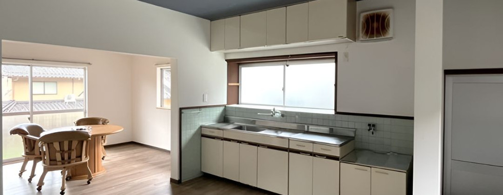 6LDK House in Tamba City, Hyogo kitchen