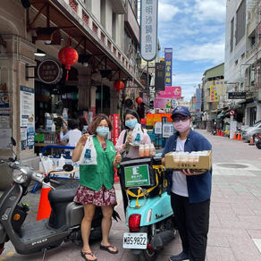 【銀色大門送餐關懷35 #阿公阿嬤呷飽未】沒吃過砂鍋菜和燕麥奶