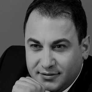 Armaz Daraschwili / არმაზ დარაშვილი / Армаз Дарашвили (Tenor / тенор)