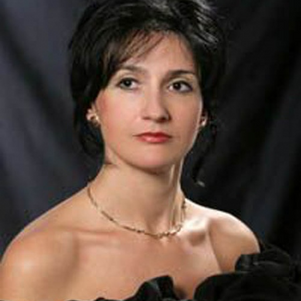 Olga Dinova / Олга Динова (Mezzosopran / Меццо-сопрано)