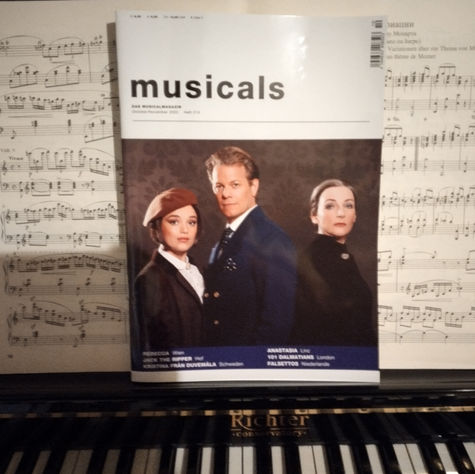 Rezension zu "Cabaret" im Landestheater Eisenach in "Musicals" 10/11-2022