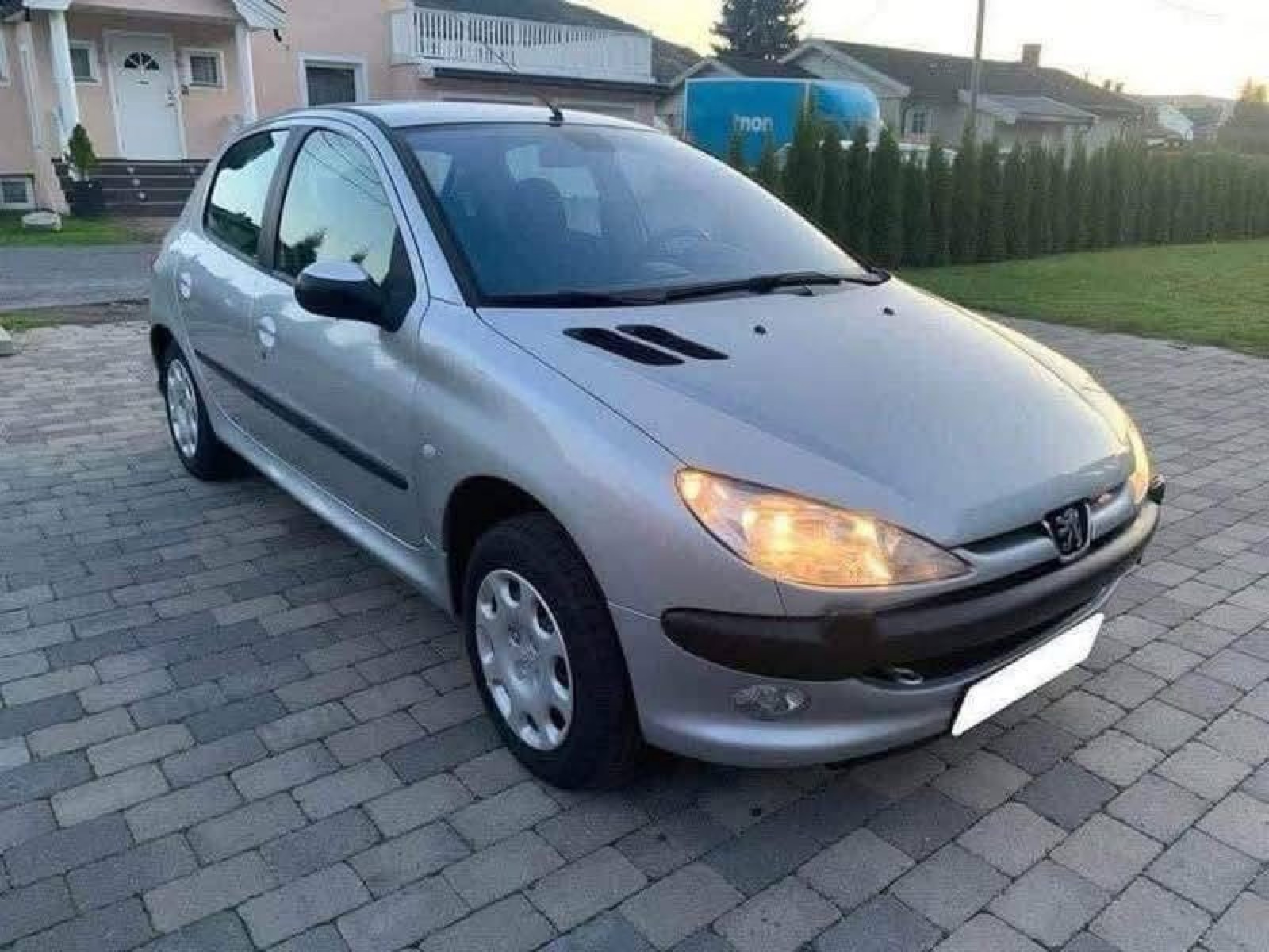 Peugeot 206