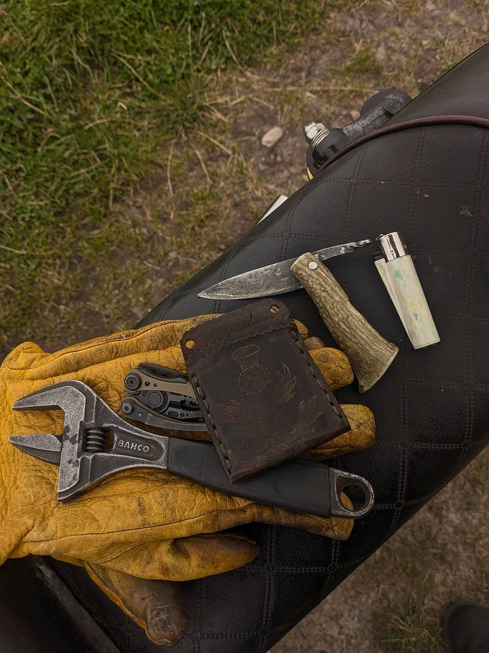 Handcrafted Leather Pocket Wallet