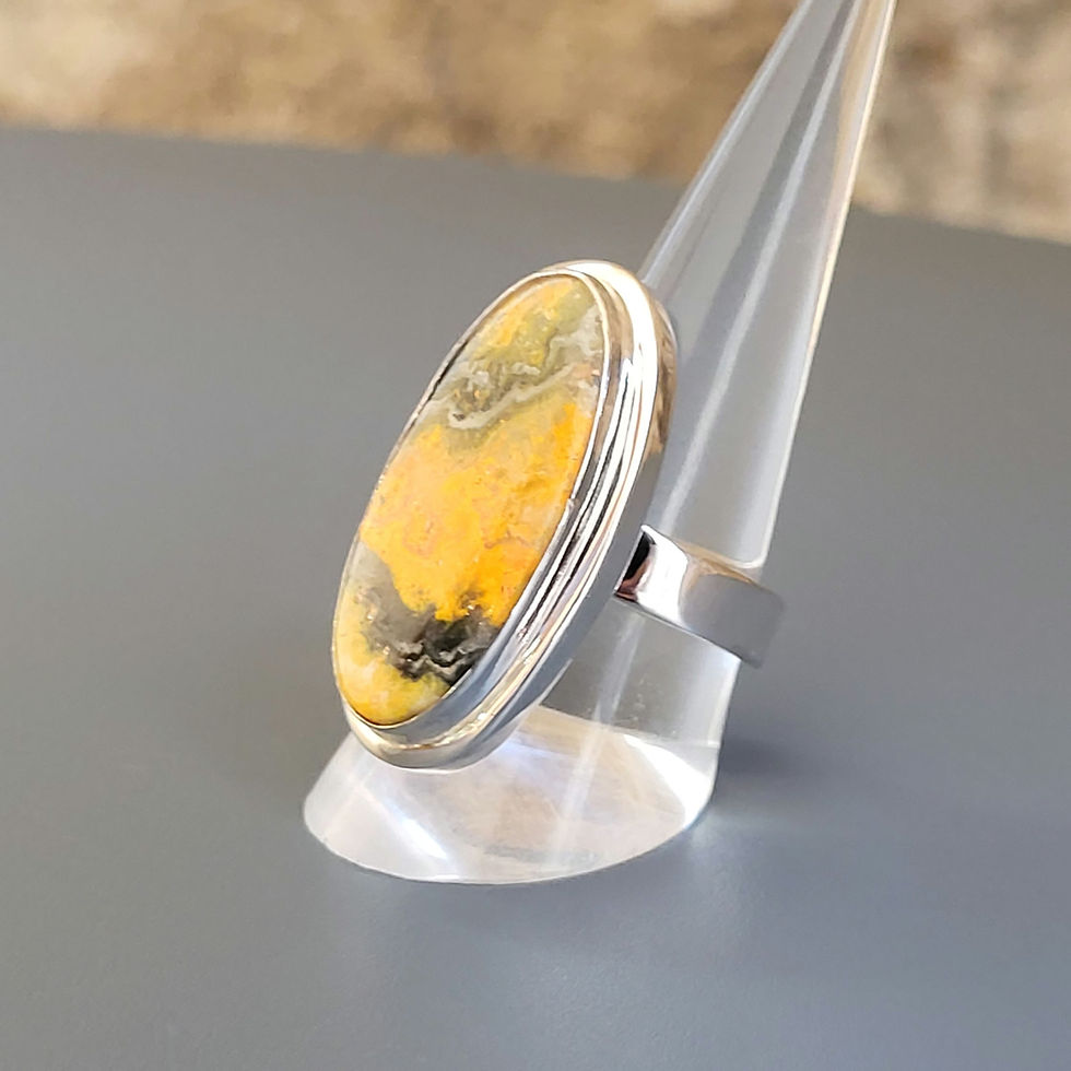 Bague forme ovale en jaspe bourdon et argent 925‰/gaiani.fr/vue trois quart