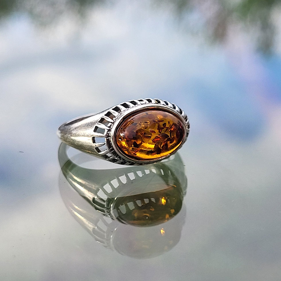 Bague "Solea" en ambre et argent 925‰ /trois quart