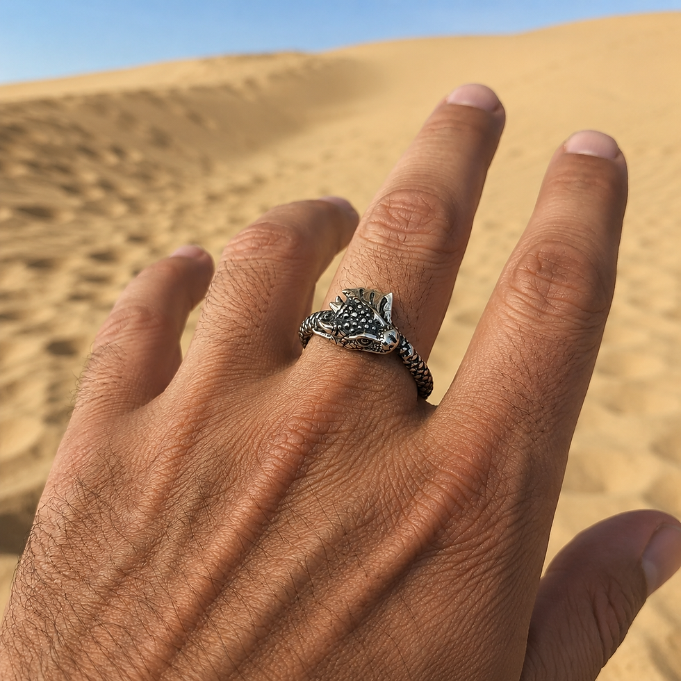 Thumbnail: Bague unisexe petit dragon en argent 925‰/homme/vue sur main