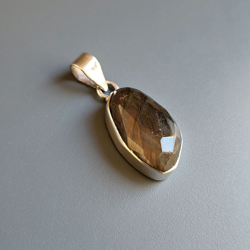 Miniature : Pendentif en argent 925‰ et labradorite orangée 