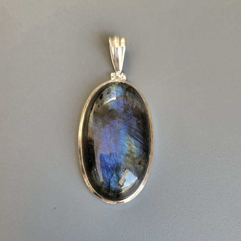 Miniature : Pendentif ovale en argent 925‰ et labradorite bleue/gaiani