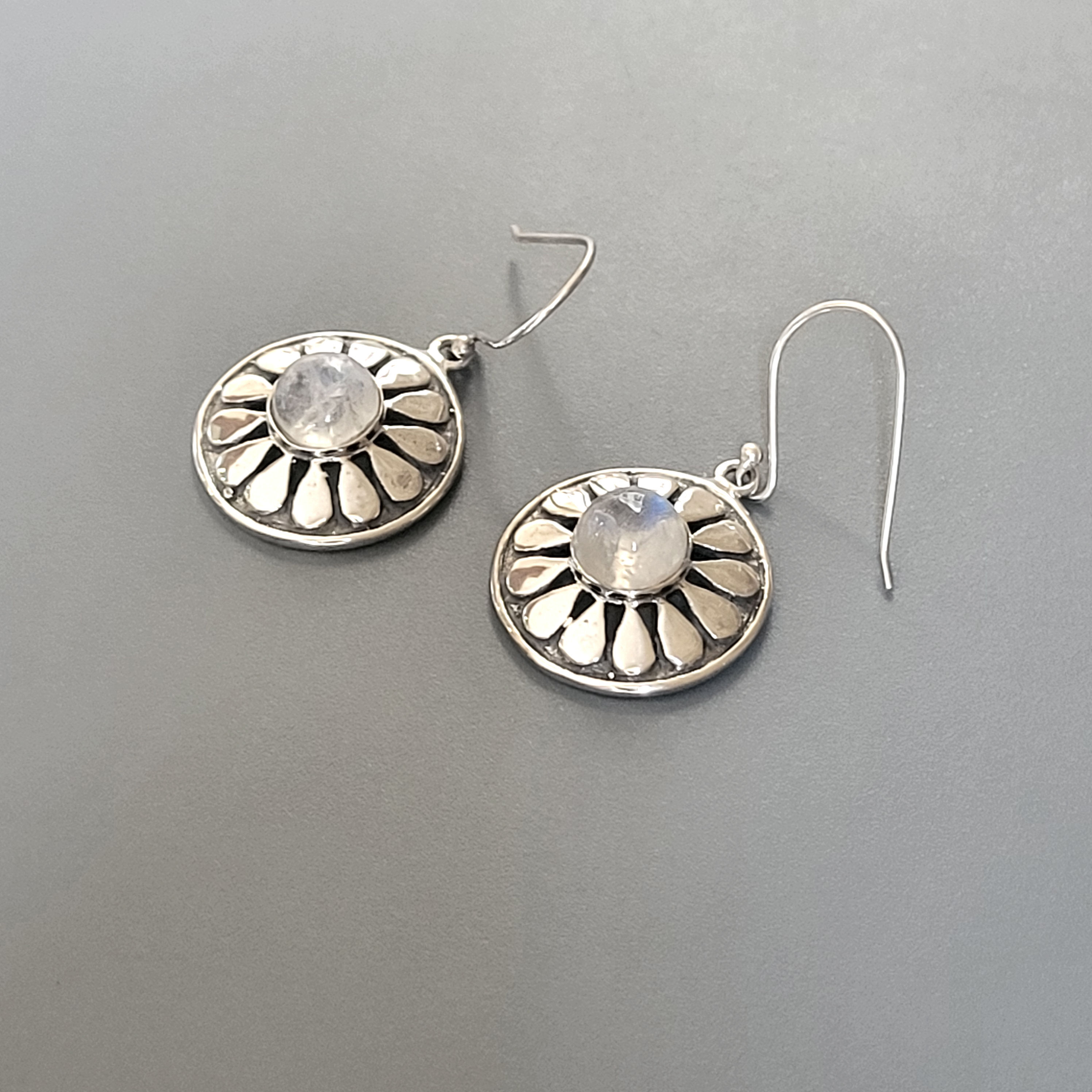 Boucles d'oreilles rondes en pierre de lune et argent 925‰