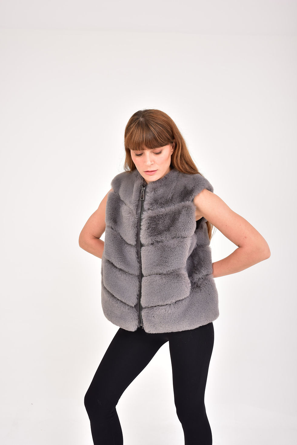 Küçük resim: Vega Faux Fur Vest