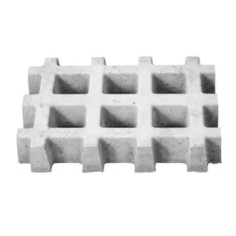 Ideal para estacionamentos e áreas externas, o pisograma de concreto alia durabilidade, estética verde e excelente escoamento